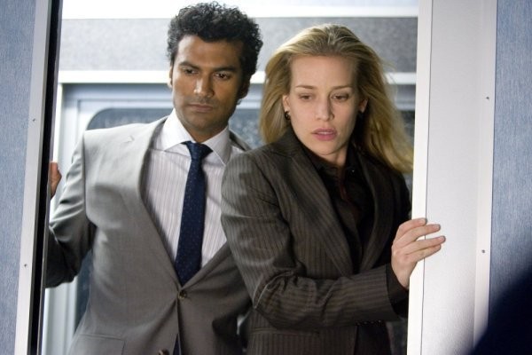 Covert Affairs Fotoğrafları 143