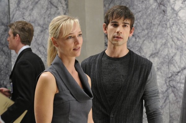 Covert Affairs Fotoğrafları 70