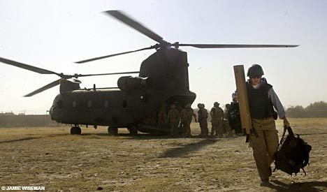 Sweetest Embrace: Return To Afghanistan Fotoğrafları 4