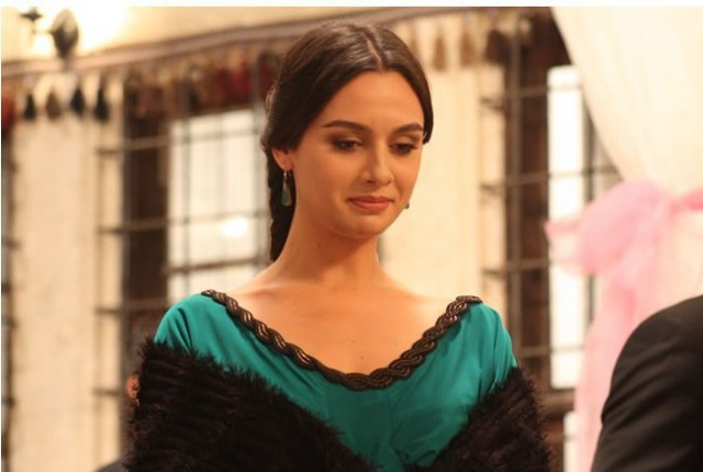 Yer Gök Aşk Fotoğrafı